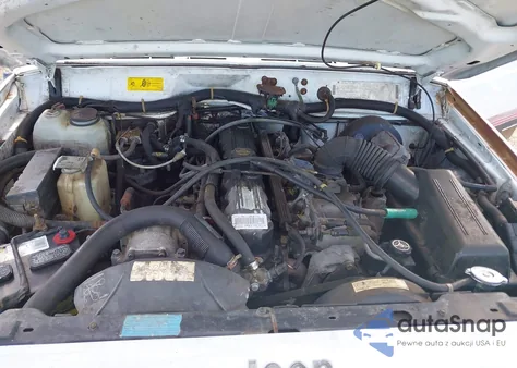 1994 Jeep Cherokee Sport from USA, damaged, VIN 1J4FT68S7RL160652